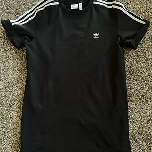 Black Adidas 3 stripes dress. Size:M